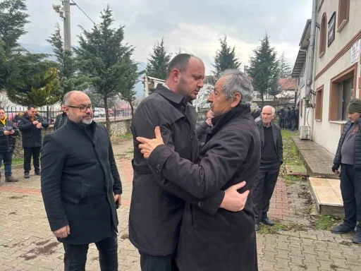 Tarihi il&ccedil;enin 100 yıllık &ccedil;ınarı hayatını kaybetti: İHA muhabirinin baba acısı
