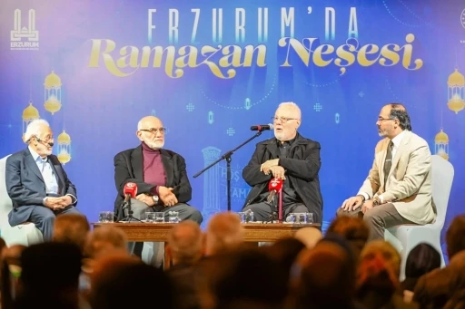 Tarihi mekanda "Medreseden &Uuml;niversiteye Erzurum&rsquo;da İlim"  konuşuldu
