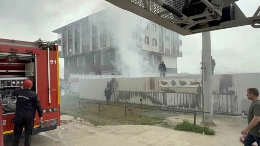 Tarım ürünleri satan firmanın deposunda yangın
