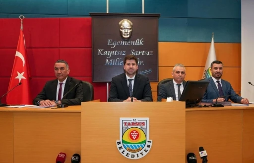 Tarsus Belediyesi Meclisinde yatırım, dayanışma ve yeni projeler &ouml;ne &ccedil;ıktı
