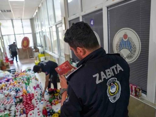 Tarsus&rsquo;ta 6 bin 167 sağlıksız &uuml;r&uuml;ne el konuldu
