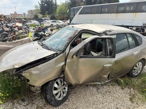 Tarsus&rsquo;ta feci kaza: 2 &ouml;l&uuml;, 2 yaralı
