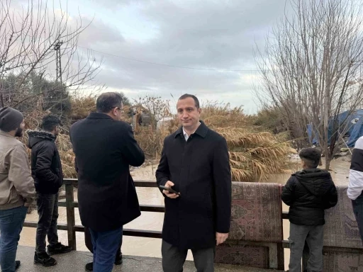 Tarsus&rsquo;ta yağmurdan zarar g&ouml;ren b&ouml;lgede inceleme
