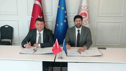 Tarsus&rsquo;ta yeşil &ccedil;atı d&ouml;nemi başlıyor
