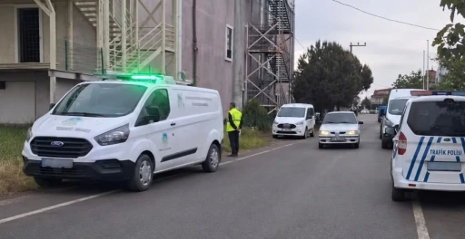 Tartıştığı eşini boğazını keserek &ouml;ld&uuml;rd&uuml; ardından intihar etti
