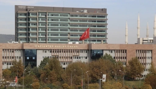 Tartıştığı telefoncu ve yanındakiler tarafından &ouml;ld&uuml;r&uuml;len 26 yaşındaki Serdar K&ouml;se davasının 4. duruşması g&ouml;r&uuml;ld&uuml;
