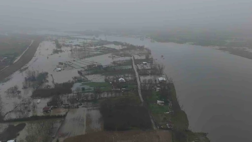 Taşkın riski bulunan Meri&ccedil; Nehri&rsquo;nde debi d&uuml;ş&uuml;yor

