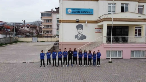 Taşova’da spor salonu bulunmayan okul 11 yıldır şampiyon
