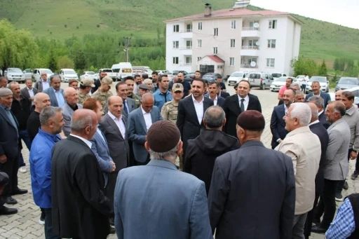 Tatvan’da bölgesel muhtarlar toplantısı yapıldı

