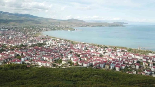 Tatvan’da çevre yolu ikmal ihalesi tamamlandı
