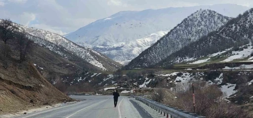 Tatvan ile Hizan arasındaki eşsiz manzaralar hayran bırakıyor
