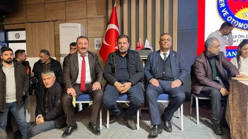 Tatvan Şof&ouml;rler ve Otomobilciler Esnaf Odası&rsquo;nda İkram Baran yeniden başkan
