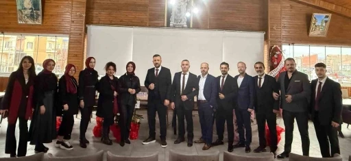 Tavşanlı Berberler ve Kuaf&ouml;rler Odası&rsquo;nda Onur D&uuml;venli yeniden se&ccedil;ildi
