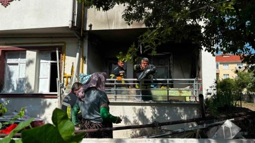 Tavşanlı&rsquo;da balkon yangını paniği
