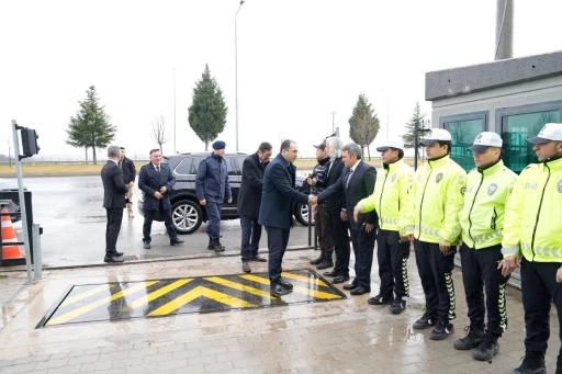 Tavşanlı&rsquo;da bayramlaşmanın ardından g&uuml;venlik g&uuml;&ccedil;lerine ziyaret
