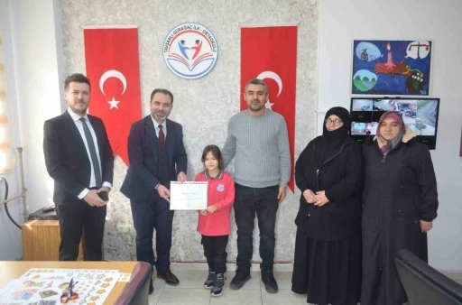 Tavşanlı&rsquo;da dereceye giren &ouml;ğrenciye tebrik ziyareti
