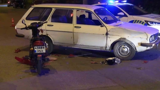 Tavşanlı’da otomobil ile motosiklet çarpıştı: 2 yaralı
