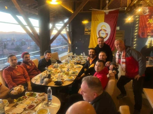 Tavşanlı Galatasaraylılar Derneği &uuml;yeleri iftarda buluştu
