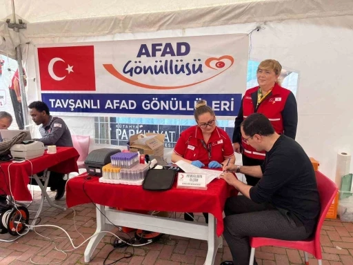 Tavşanlı Kaymakamı &Ouml;zdemir&rsquo;den 11&rsquo;inci kan bağışı
