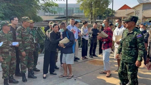 Tayland, ateşkes kapsamında 18 Kambo&ccedil;yalı askeri serbest bıraktı
