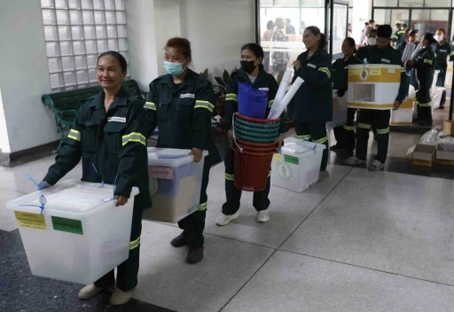 Tayland&rsquo;da yaklaşık 53 milyon se&ccedil;men kritik se&ccedil;im i&ccedil;in sandık başına gidecek
