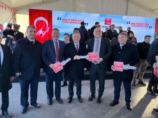 TBB&rsquo;den Milas Belediyesi&rsquo;ne Paletli Ekskavat&ouml;r Desteği