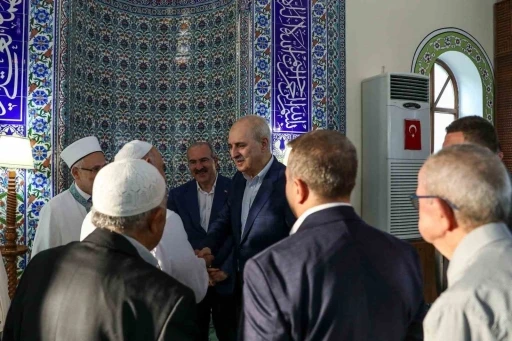 TBMM Başkanı Kurtulmuş, bayram namazını Çanakkale’de kıldı
