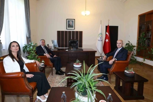 TBMM Başkanı Kurtulmuş, DEM Parti Grubu&rsquo;nu ziyaret etti
