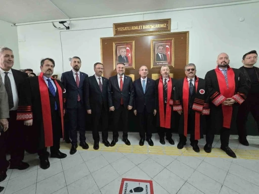 TBMM Başkanvekili Bekir Bozdağ: "1982 Anayasası artık T&uuml;rkiye&rsquo;yi taşıyamıyor"
