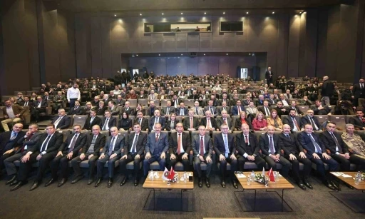 TCMB Başkanı Dr. Fatih Karahan, Gaziantep&rsquo;te iş d&uuml;nyasıyla buluştu
