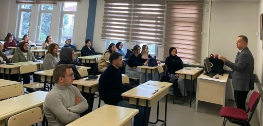 Tecrübelerini öğrencilerle paylaştı
