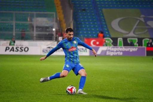 Tedesco’dan, Rizesporlu Taha Şahin için övgü dolu sözler
