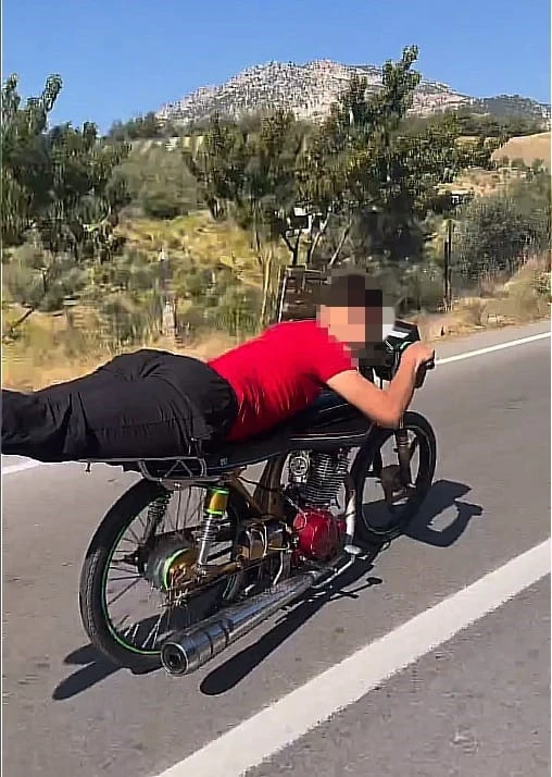 Tehlikeli Motosiklet Sürüşüne Jandarmadan Ceza