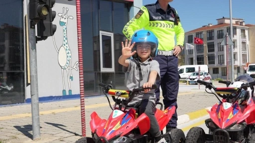 Tekirdağ&rsquo;da 16 bin &ouml;ğrenciye uygulamalı trafik eğitimi
