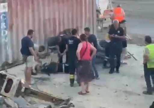 Tekirdağ’da kontrolden çıkan araç yol çalışması alanına girdi: 2 yaralı
