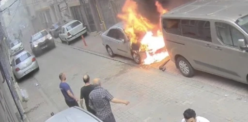 Tekirdağ&rsquo;da otomobil alev alev yandı: Kundaklama ş&uuml;phelisi tutuklandı

