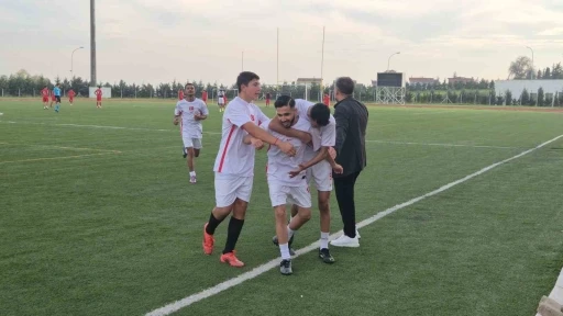 Tekirdağ’da Roman gençler dostluk maçında buluştu
