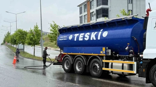 Tekirdağ&rsquo;da sağanak etkili oldu, ekipler teyakkuza ge&ccedil;ti
