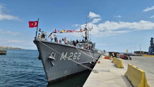 Tekirdağ&rsquo;da savaş gemisi ziyarete a&ccedil;ıldı
