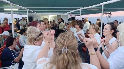 Tekirdağ&rsquo;da Şehit Aileleri ve Gaziler i&ccedil;in mehtap turu d&uuml;zenlendi
