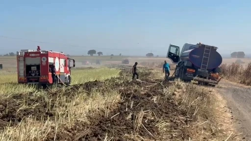 Tekirdağ&rsquo;da yaklaşık 300 d&ouml;n&uuml;m alan yandı
