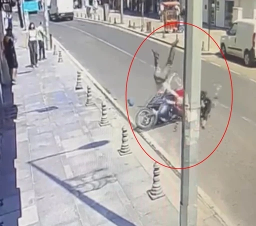 Tekirdağ&rsquo;da yayanın dikkatsizliği kazayla sonu&ccedil;landı: 2 yaralı
