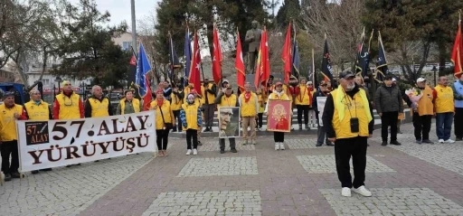 Tekirdağ&rsquo;dan yola &ccedil;ıkan &rsquo;57&rsquo;nci Alay&rsquo; korteji Gelibolu&rsquo;ya ulaştı
