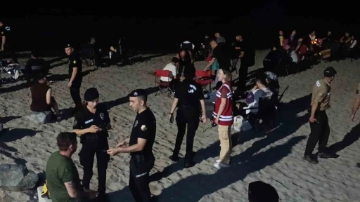 Tekirdağ Emniyeti&rsquo;nden sahilde "Huzuru Birlikte Koruyalım" &ccedil;ağrısı
