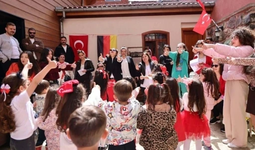 Tekirdağlı minikler Almanca &ouml;ğrenerek 23 Nisan&rsquo;ı kutladı
