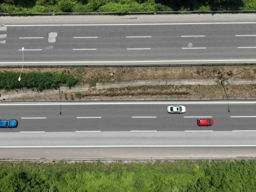 TEM&rsquo;in D&uuml;zce ge&ccedil;işinde arefe g&uuml;n&uuml; trafik akıcı ilerliyor

