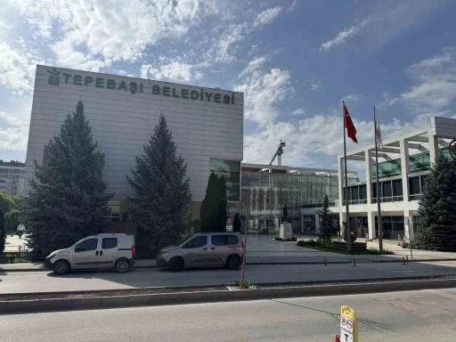 Tepebaşı Belediyesi&rsquo;ne yolsuzluk operasyonu
