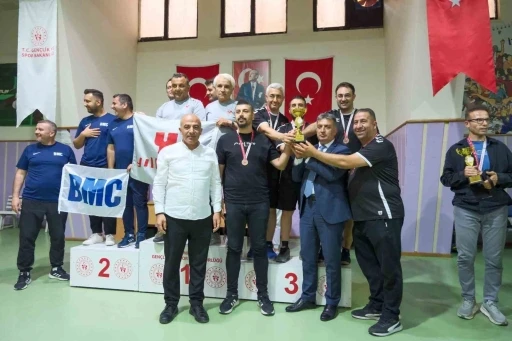 Tepecik EAH masa tenisi takımı Süper Lig’e yükseldi

