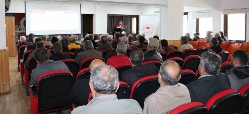 Tercan&rsquo;da kırsal kalkınma ve bireysel sulama destekleri toplantısı d&uuml;zenlendi
