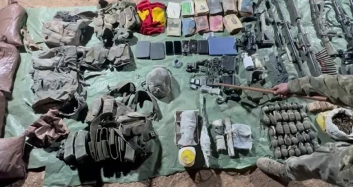 Teröre Pençe-Kilit darbesi: Çok sayıda silah ve mühimmat ele geçirildi
